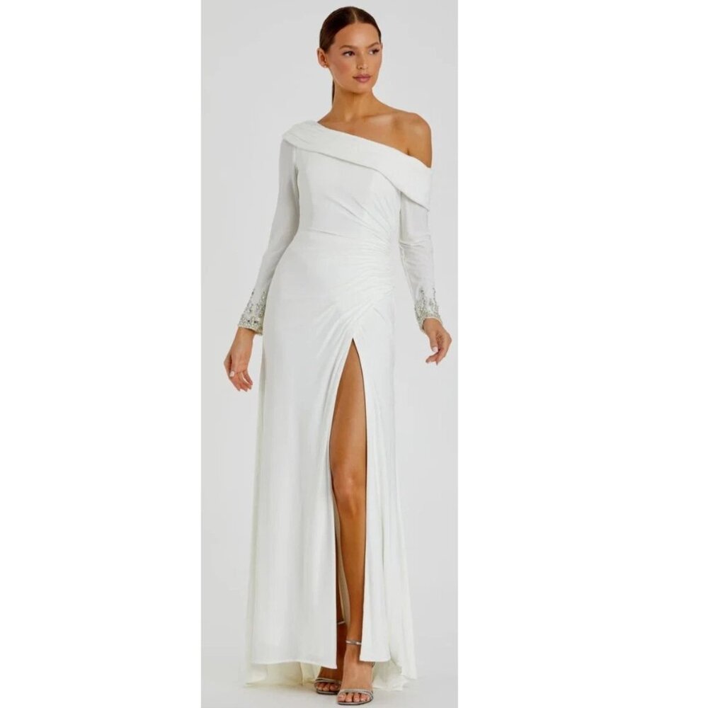 NEW Mac Duggal White Bridal Beaded Cuff Drop Shoulder Faux Wrap Gown Z68